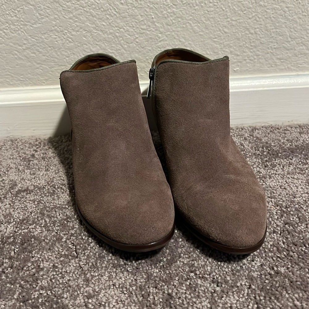 Crown Vintage Ankle Boots